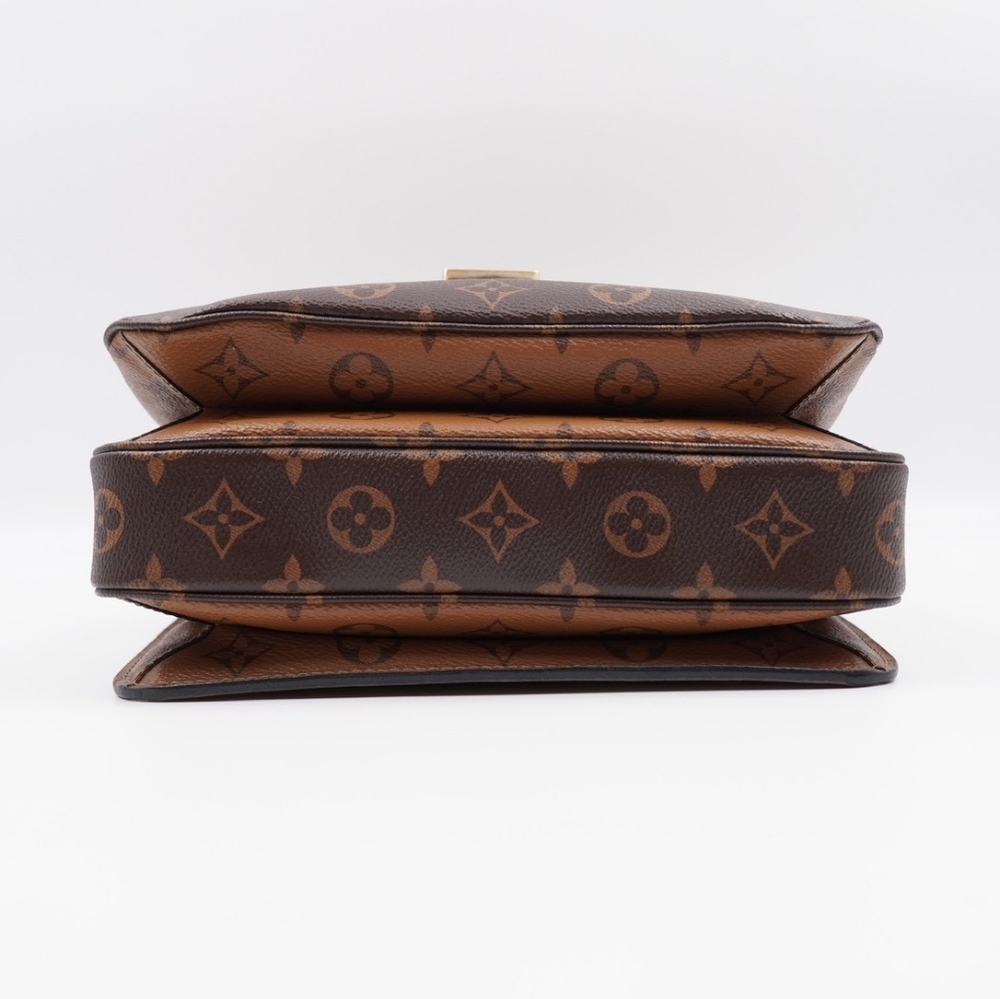 CF01 💟 Louis Vuitton Reverse Monogram Pochette M… - image 13